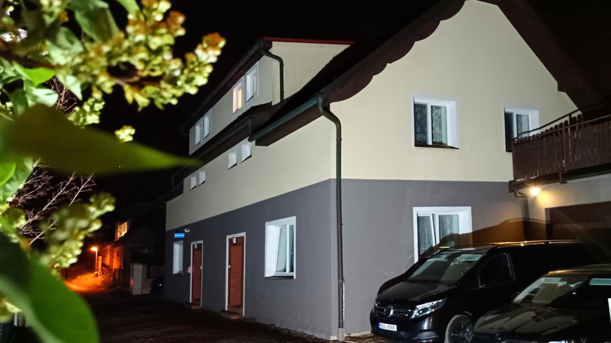 Guest House Prague Airport Exterior foto